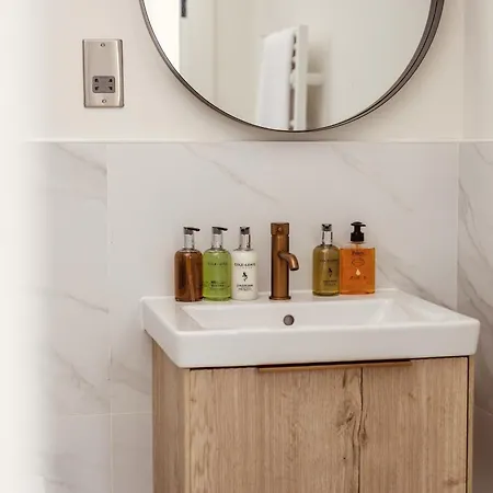 Appartement Ultra-modern Luxury 1br In Ls1 Free Secure Parking!