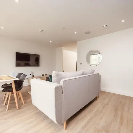Апартаменти Ultra-modern Luxury 1br In Ls1 Free Secure Parking! *