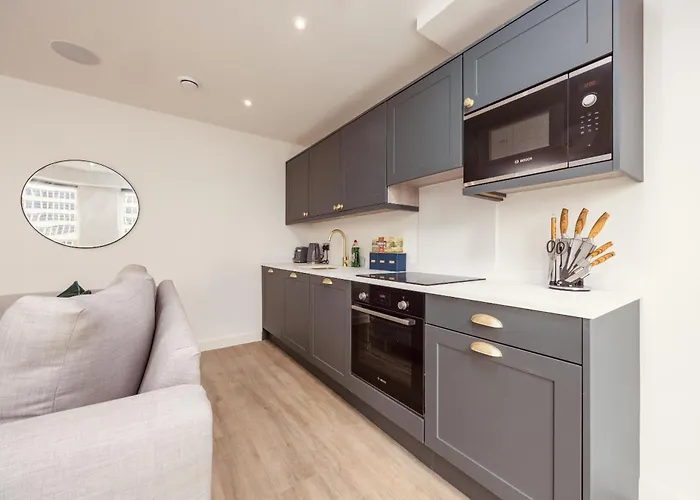 Ultra-modern Luxury 1br In Ls1 Free Secure Parking! 利兹