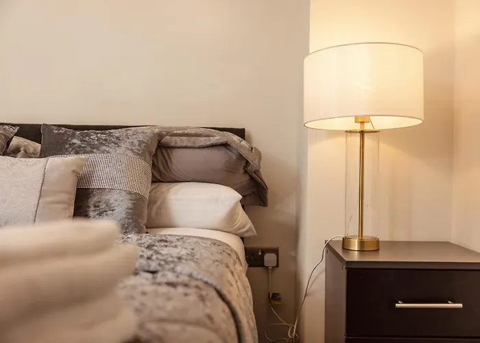 Ultra-modern Luxury 1br In Ls1 Free Secure Parking! 公寓 利兹